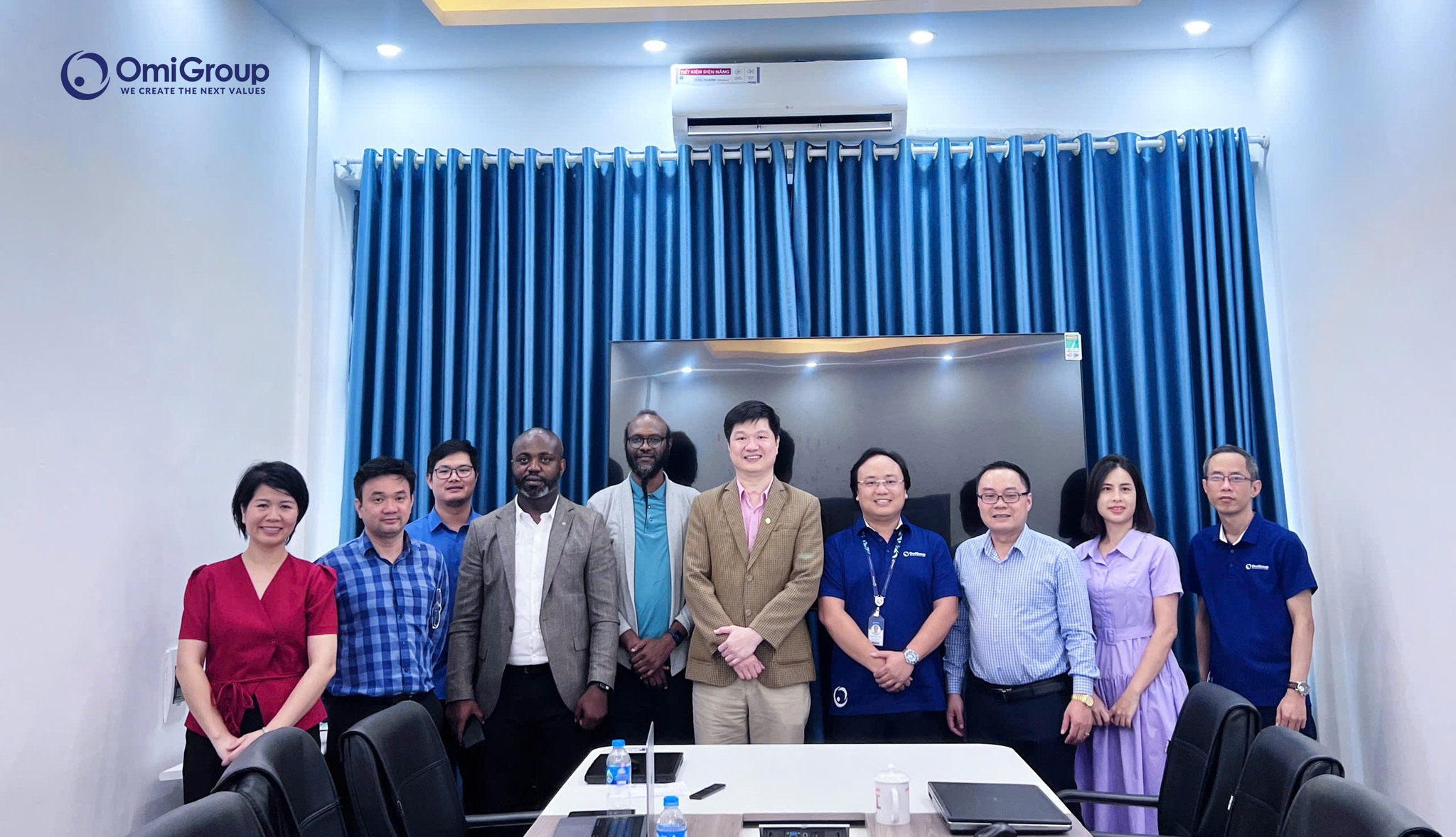 OmiGroup gặp gỡ và trao đổi về nghiên cứu phát triển AI tại Viện Công nghệ Thông tin – Đại học Quốc gia Hà Nội.